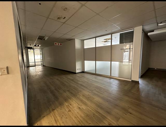 1,368M² OFFICE TO LET IN SANDTON CENTRAL